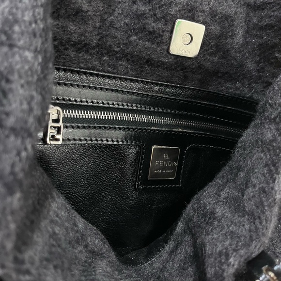 Fendi: Wool Cashmere Zucca Monogram Shoulder Bag - Picture 12 of 17